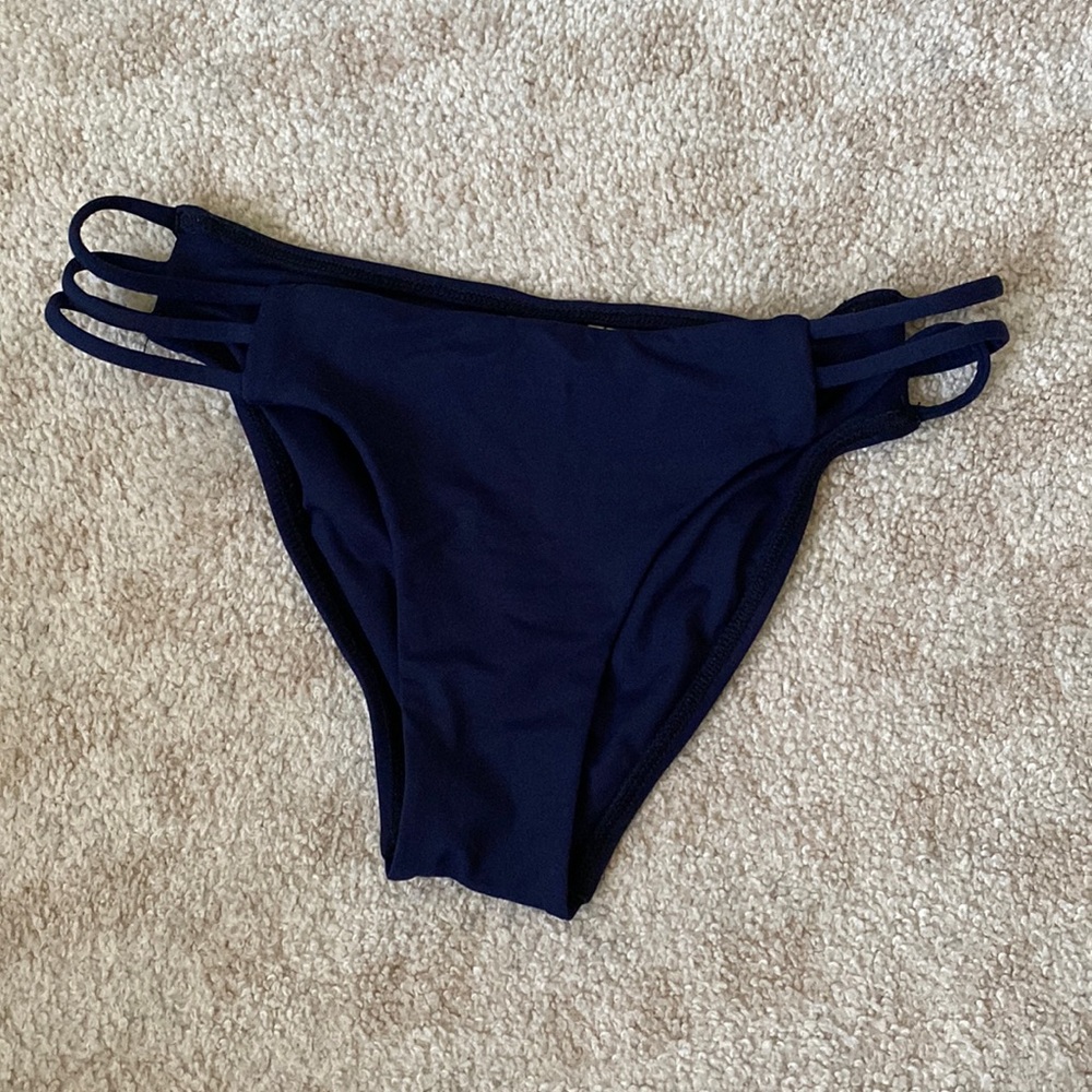 L space bikini bottom